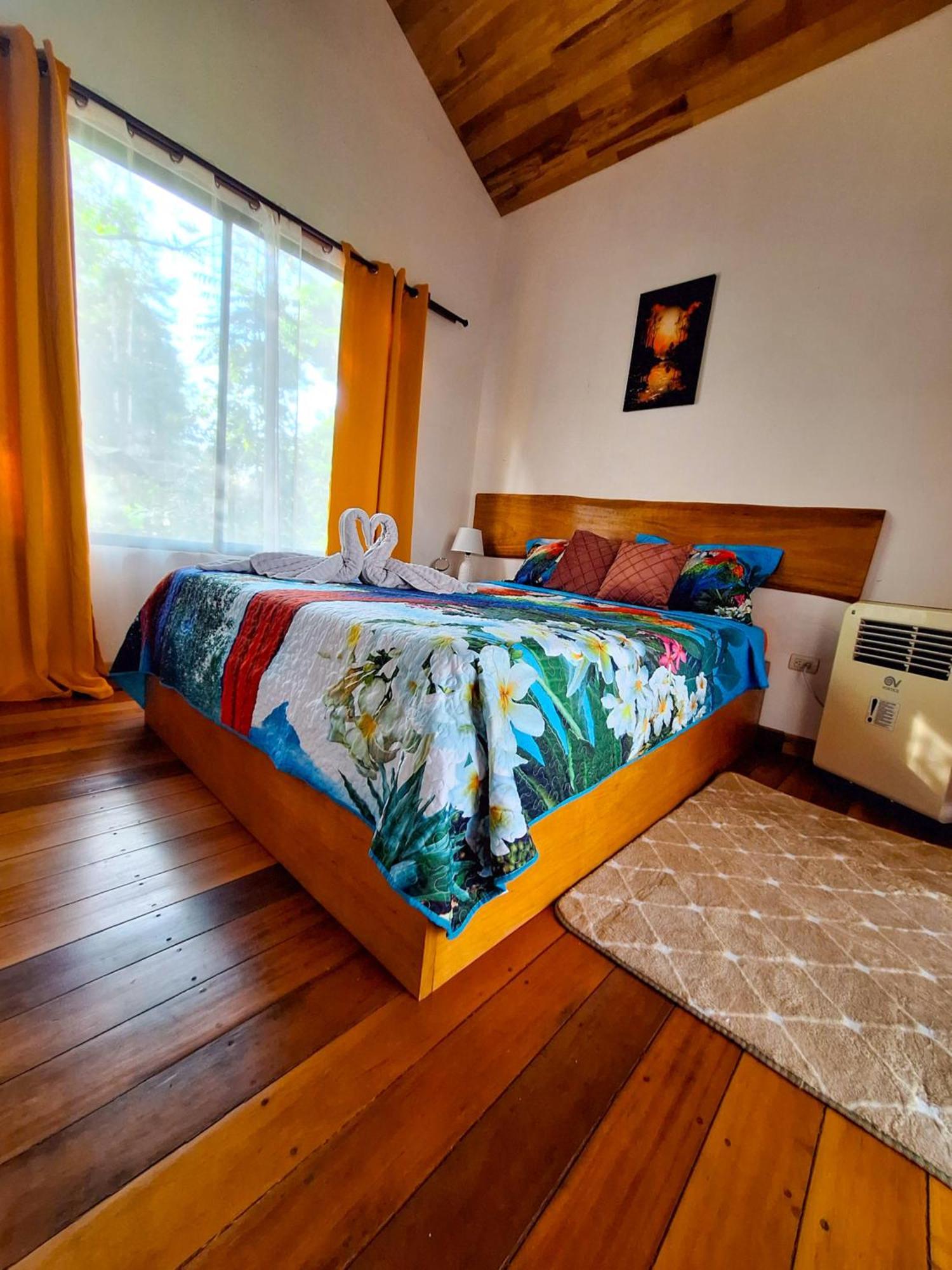 Corcovado Nature Wonders-villas-houses-tents-pool-jacuzzi-ac-amazing Views Puerto Jimenez