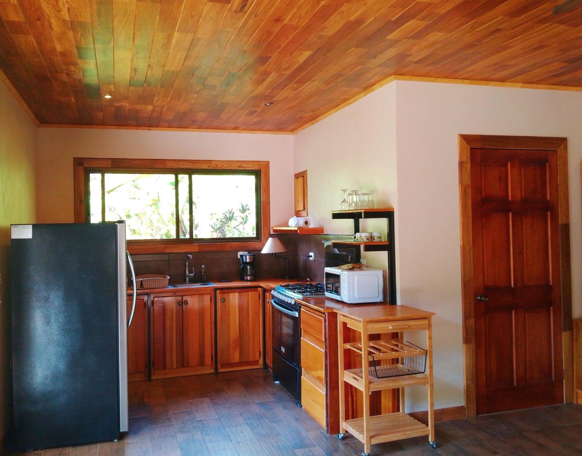 Villa Corcovado Nature Wonders-villas-houses-tents-pool-jacuzzi-ac-amazing Views Puerto Jimenez
