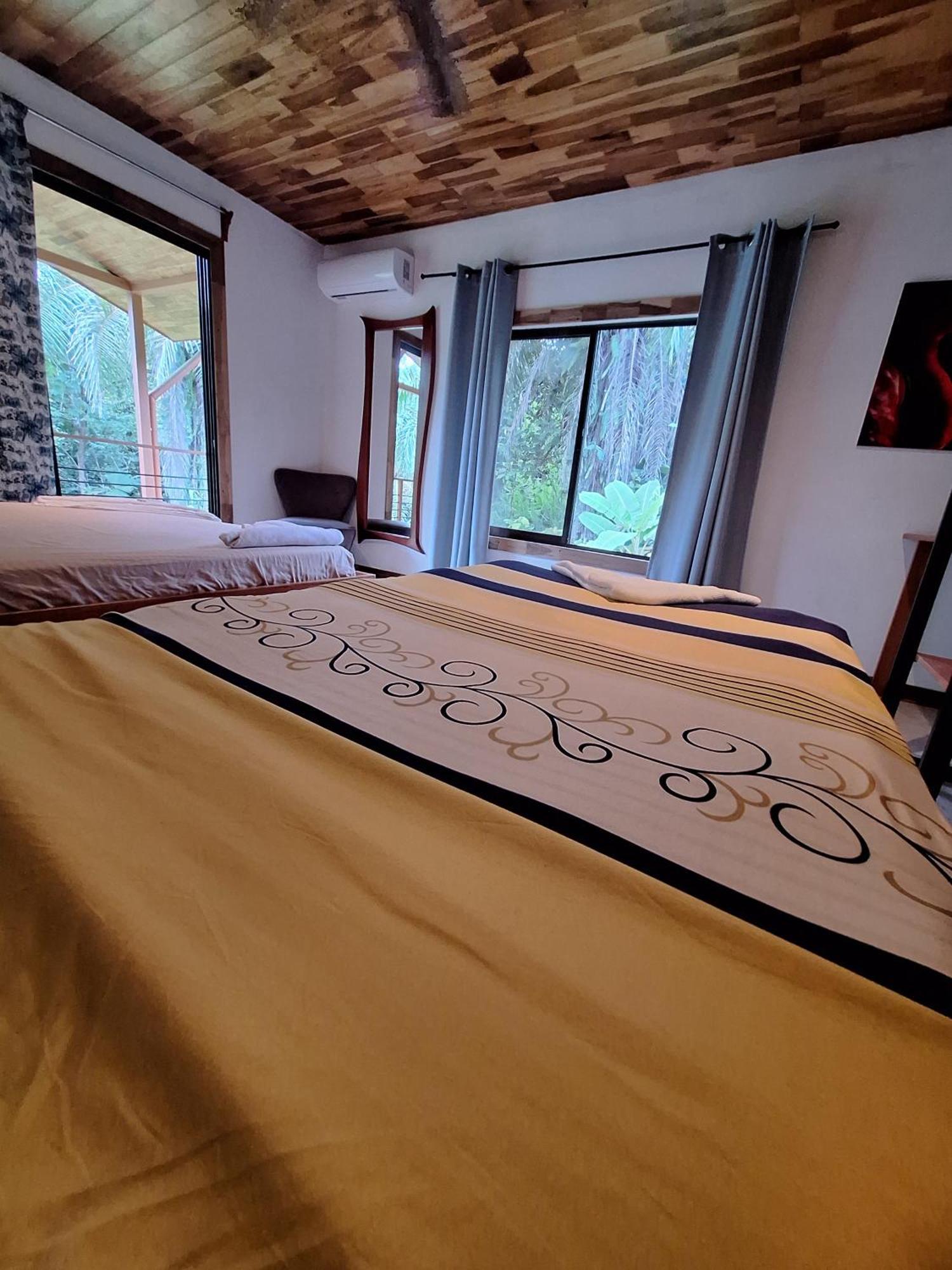 Corcovado Nature Wonders-villas-houses-tents-pool-jacuzzi-ac-amazing Views *